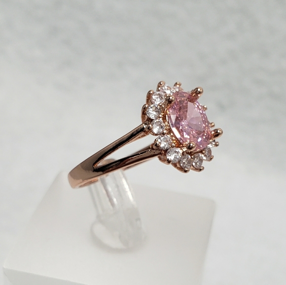 18k Rose Gold Pink Ring - Picture 3 of 8